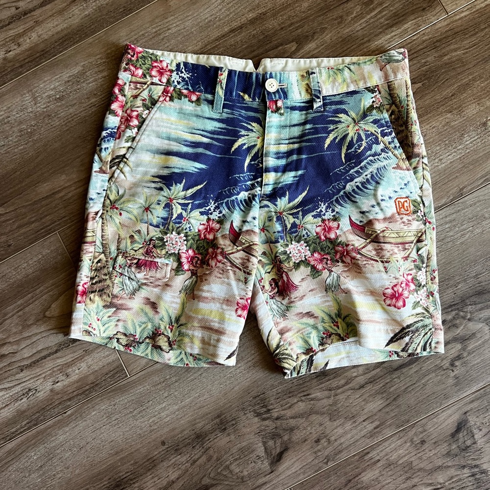 Pearly Gates Hawaiian Short Size 4 Beautiful quality shorts